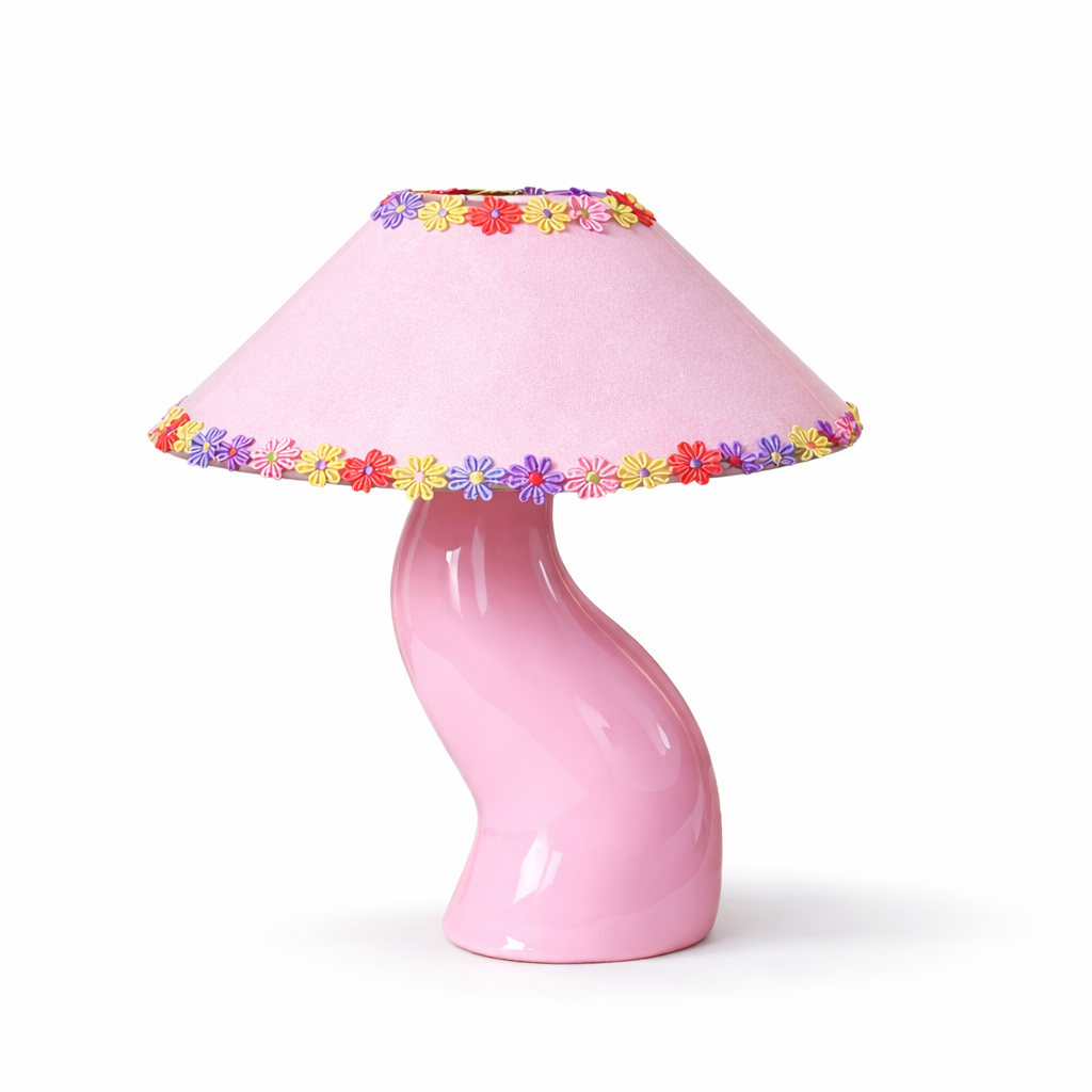 The sun-kissed Daisy lamp